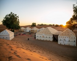 acampamento no deserto de marrocos